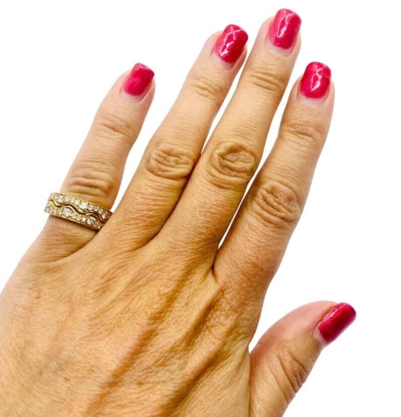 Van Cleef & Arpels Wave Diamond Ring - 3