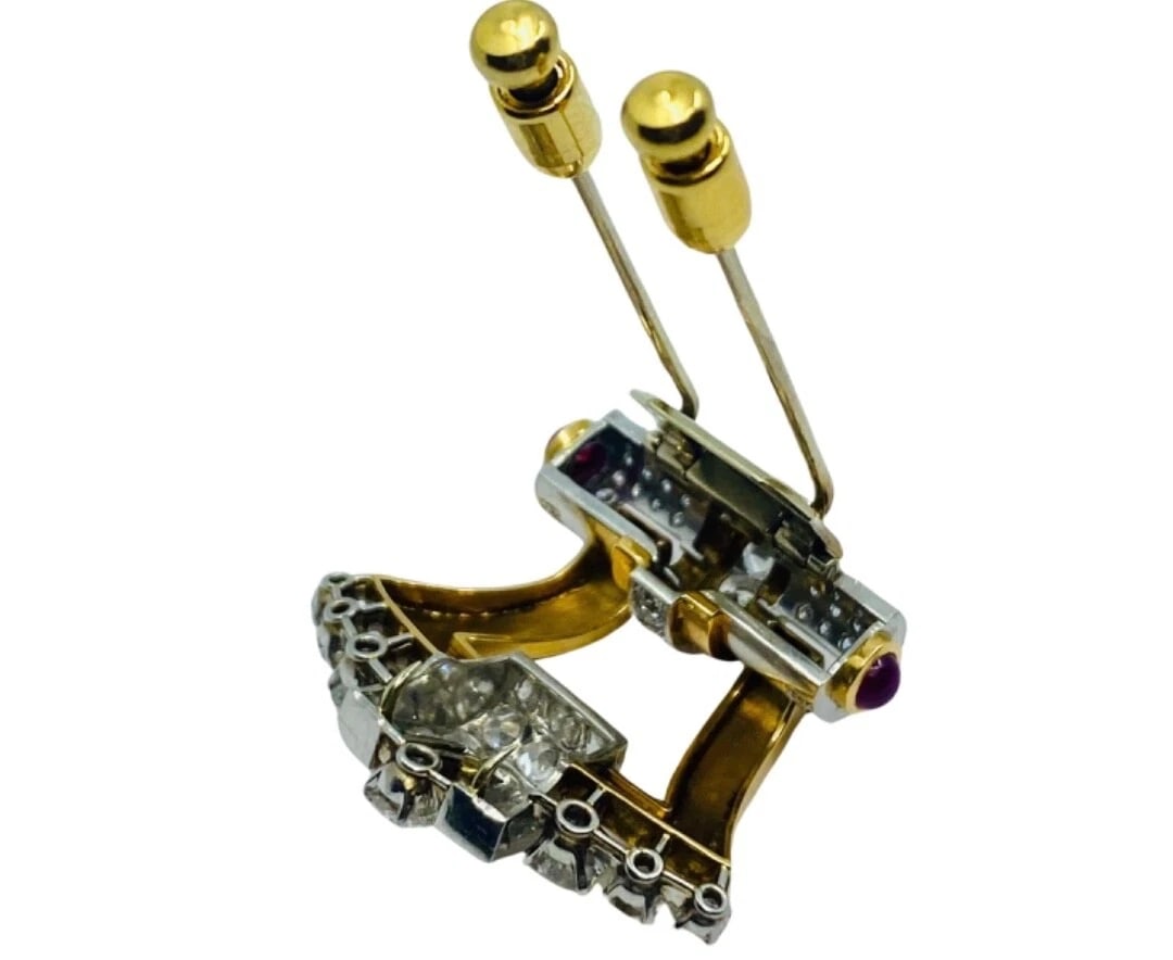 Mellerio Retro Yellow and White 18k Gold Diamond Ruby Brooch - 7