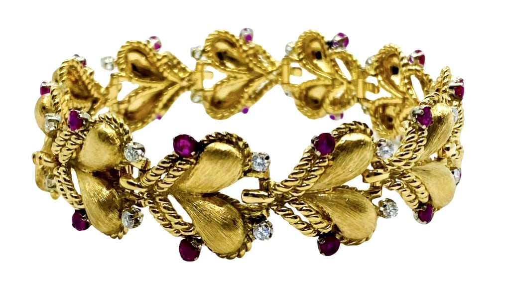Mario Buccellati Gold Heart Design Bracelet with Gemstones - 4