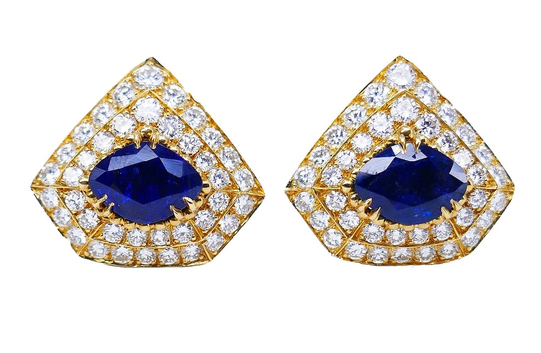 Areza Vintage French EARRINGS 18k Gold Sapphire Diamond Estate Jewelry: Title: Areza Vintage French EARRINGS 18k Gold Sapphire Diamond Estate Jewelry Description: AREZA 18 karat Yellow old Diamond Sapphire Earrings A pair of vintage French 18k gold earrings, featuring sap