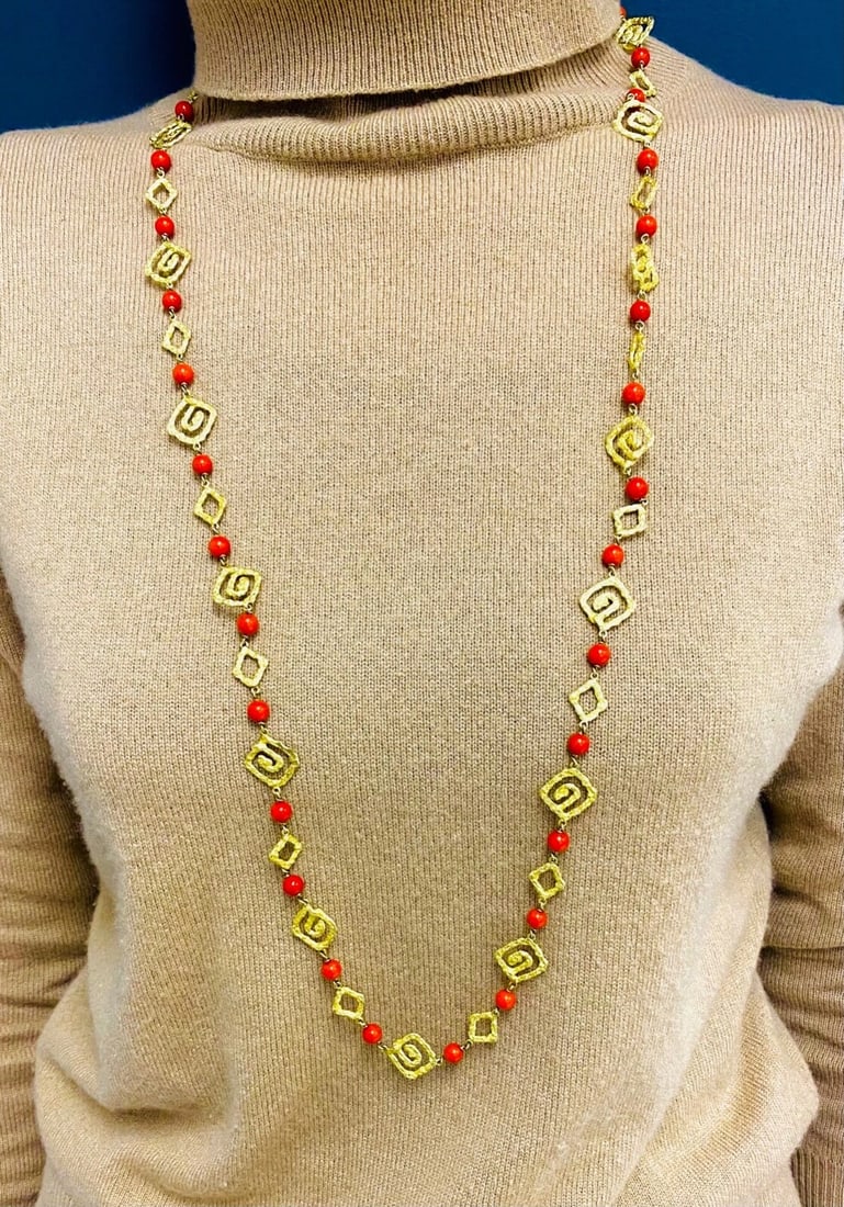 Tabbah Coral Gold Necklace - 2