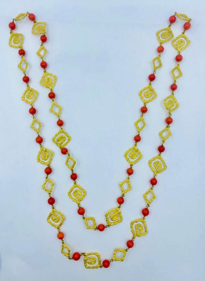 Tabbah Coral Gold Necklace - 3