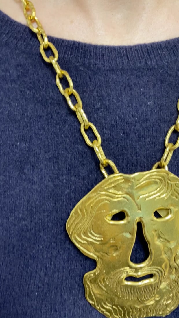 22k Gold Jean Mahie Figural Pendant Necklace - 2