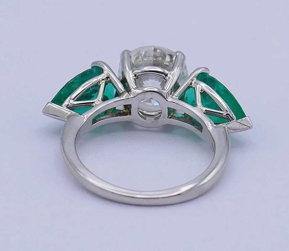Platinum Emerald Diamond Three-Stone RING 3.01-ct GIA Report Estate Jewelry - 8
