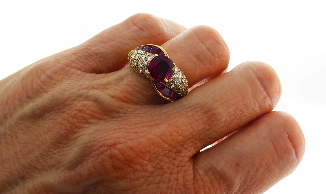 Vintage GRAFF Ruby Diamond 18k Yellow Gold RING 2.06 cts AGL Report Size 6.25 - 2
