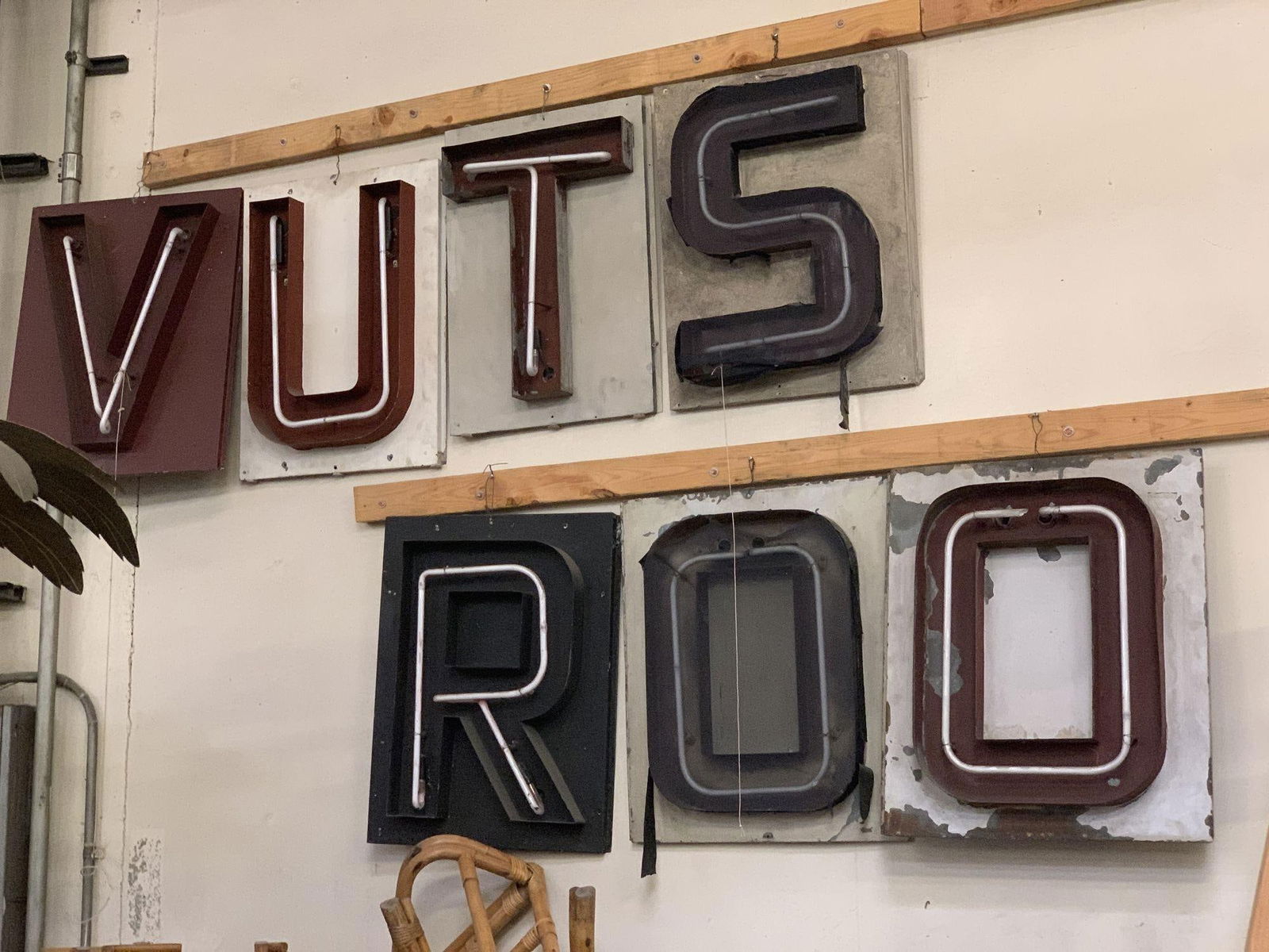 Large Vintage Neon Marquee Letters from the Iconic Pan-Pacific Auditorium - 13