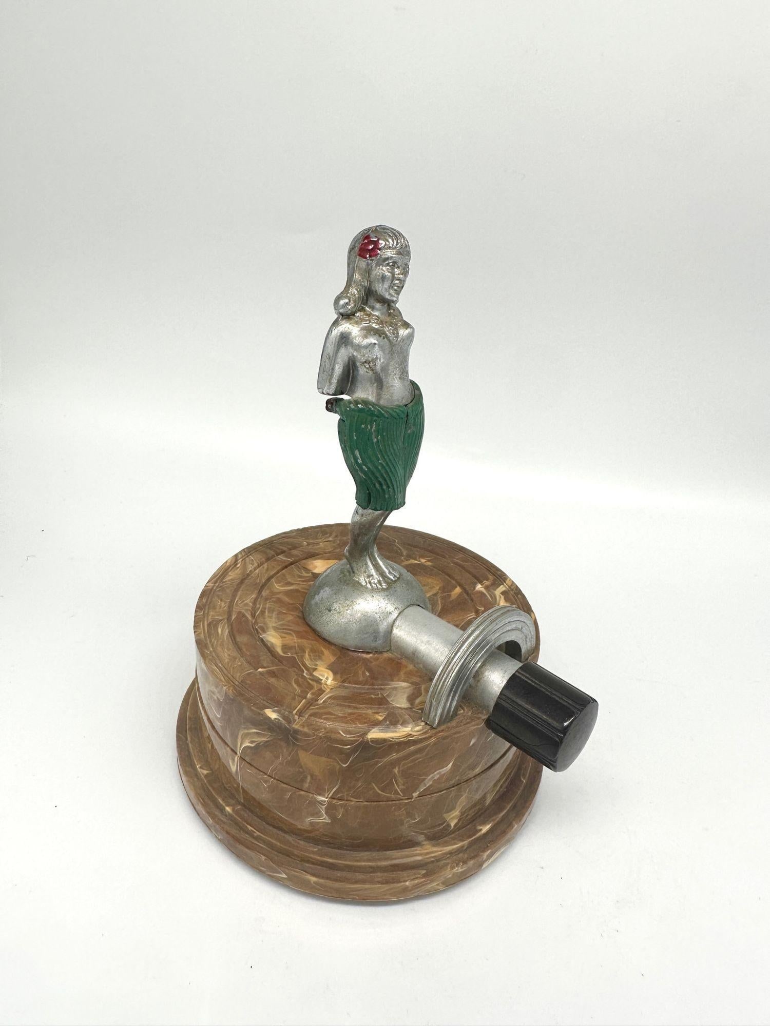 1930s Arrow "Naughty Hula Girl" Swirled Bakelite Table Striker Lighter - 11