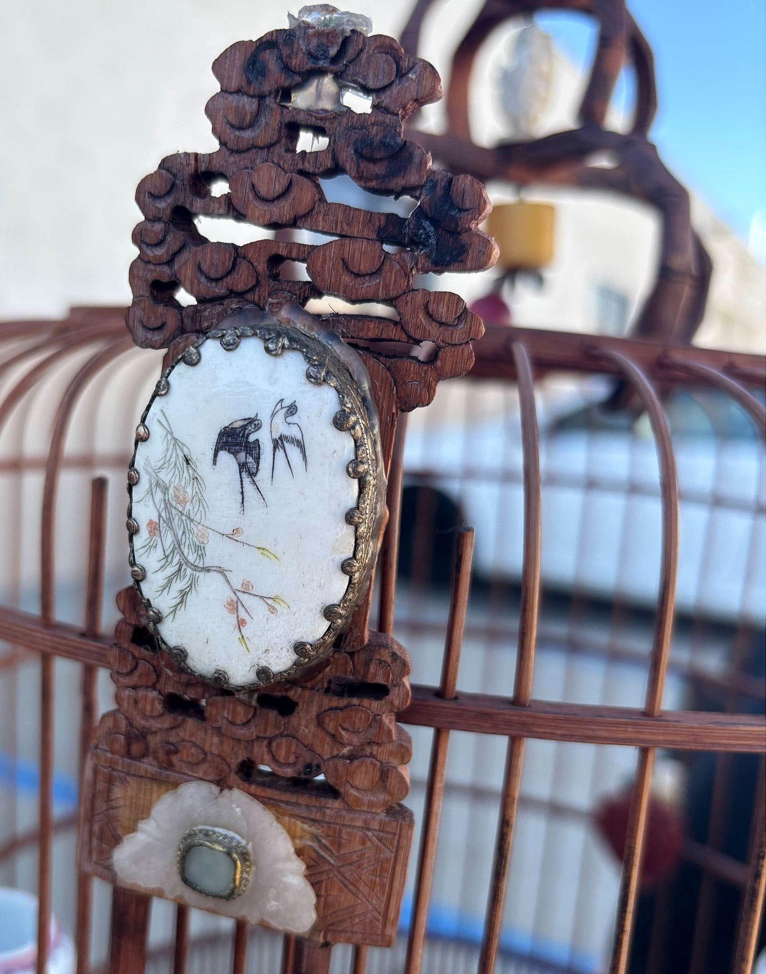Antique Chinese Reed Rattan Birdcage Porcelain Bowls, Jade, with Pin Lock - 17