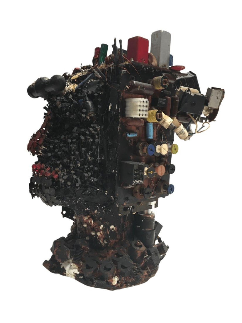 Vintage Microchip Sculpture Featuring a Lady's Head - 10