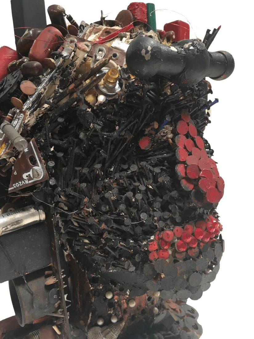 Vintage Microchip Sculpture Featuring a Lady's Head - 11