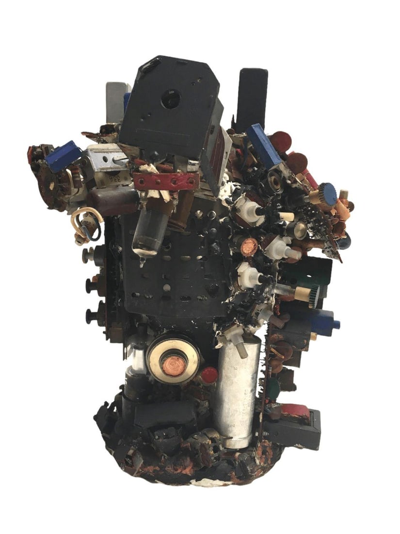 Vintage Microchip Sculpture Featuring a Lady's Head - 3