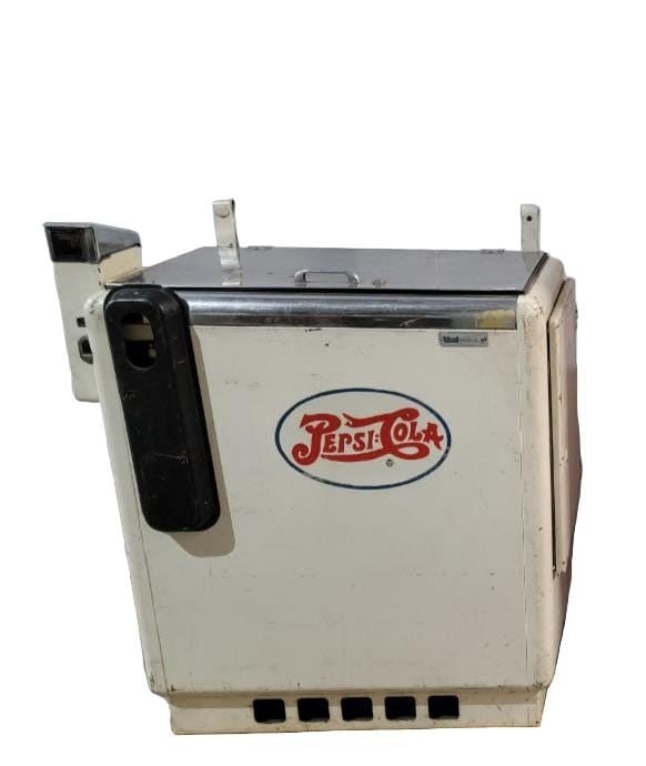 Vintage Classic Pepsi Slide Cooler Vending Machine - 6