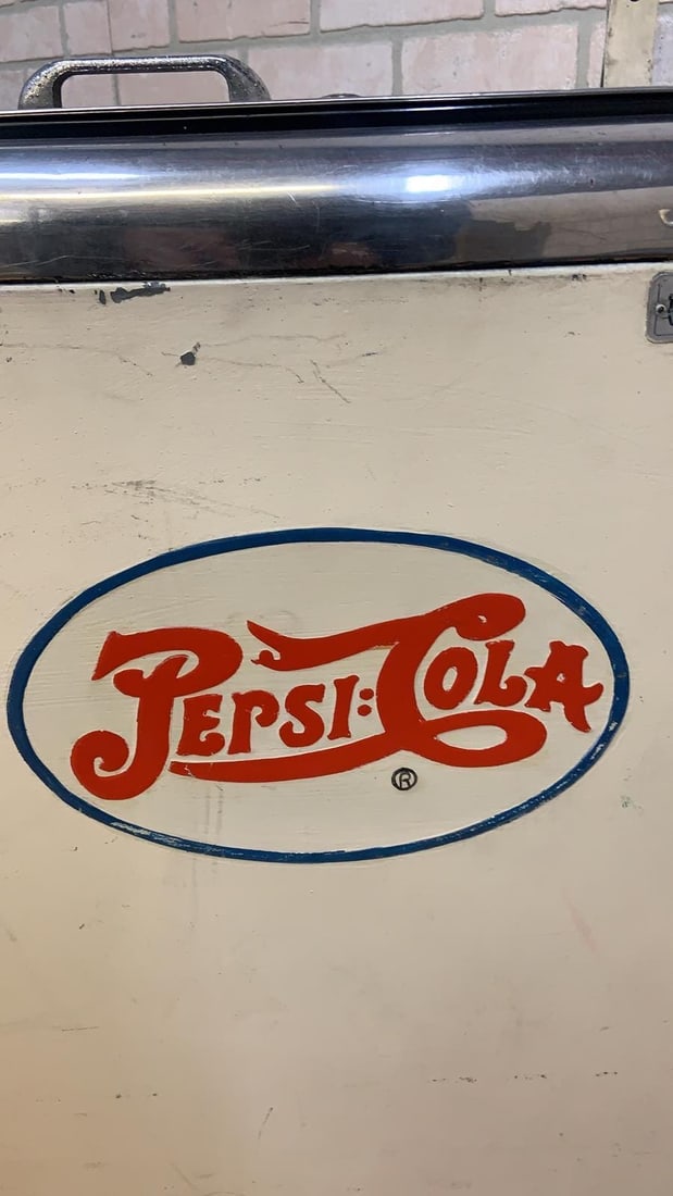 Vintage Classic Pepsi Slide Cooler Vending Machine - 8
