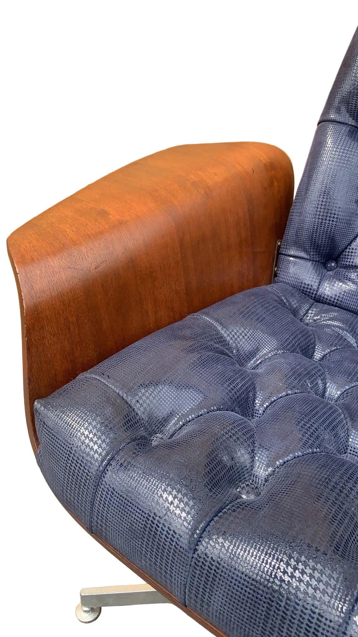 MCM George Mulhauser Mr. Chair Newly Reupholstered - 7