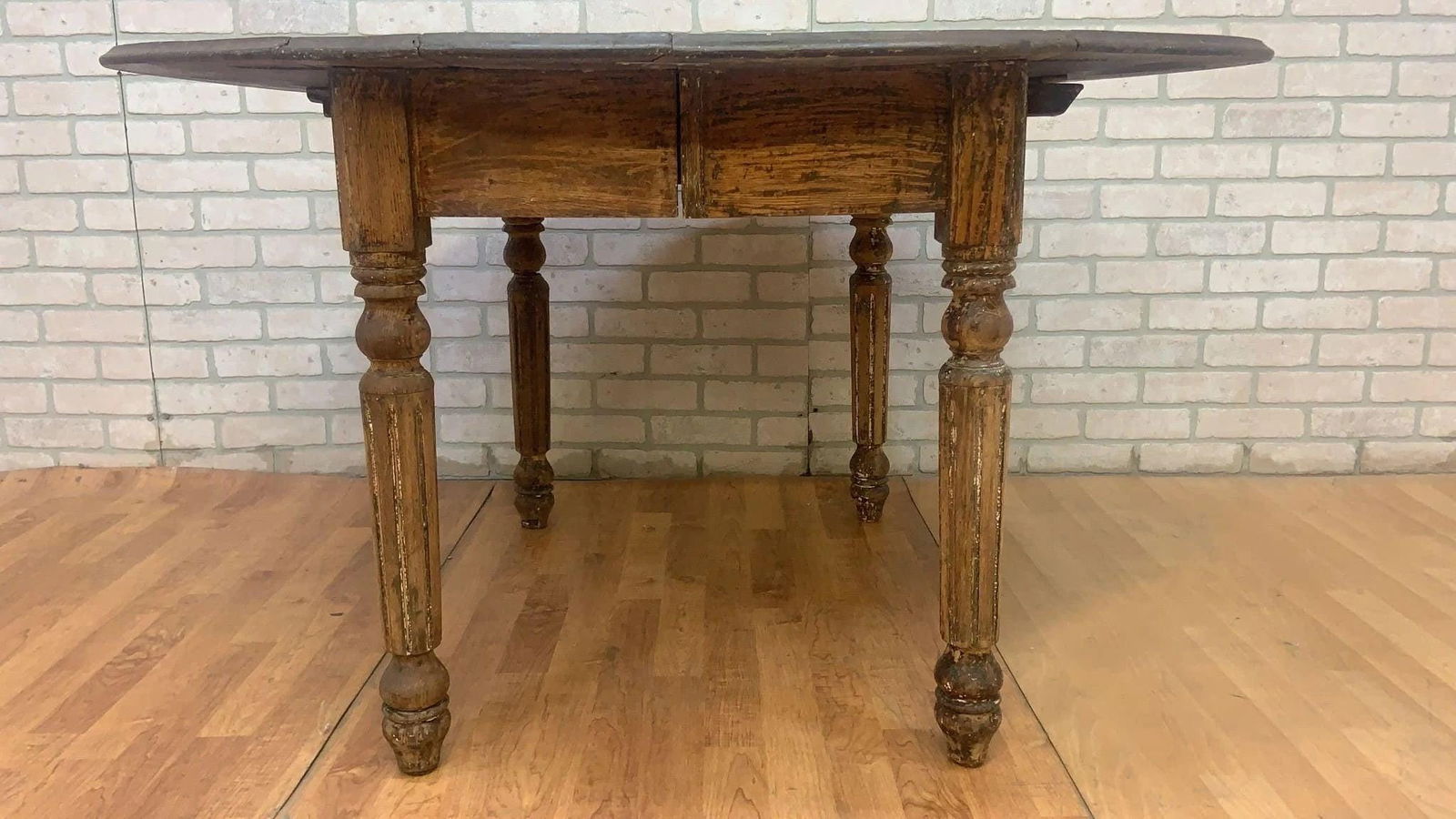 Antique Farmhouse Oak Drop-Leaf Turned Leg Table - 2