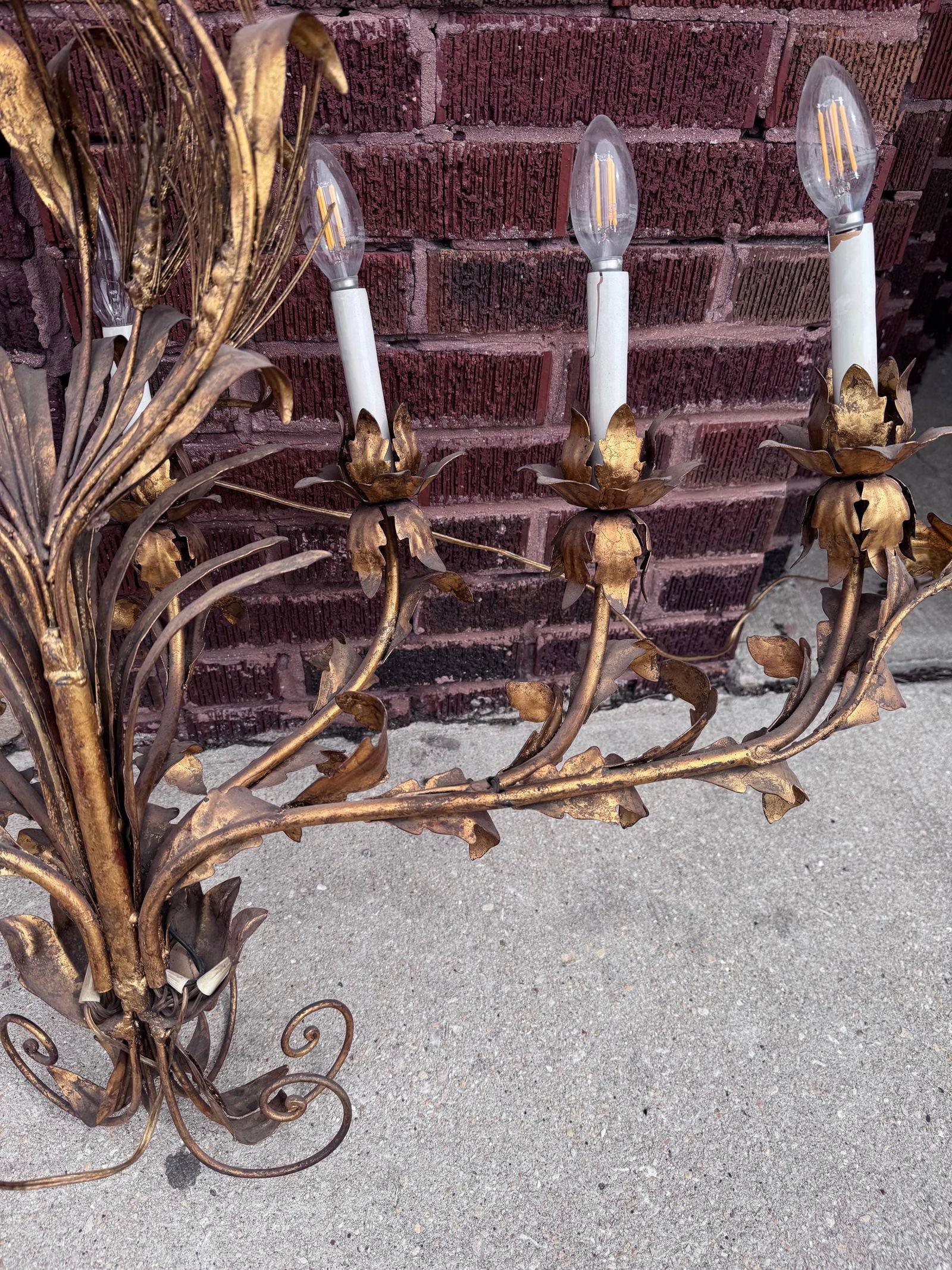 Hollywood Regency Toile 7 Light Wall Sconce - 5