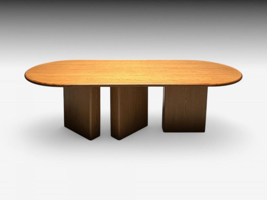 Organic Modern, Solid Oak, Handcrafted Pedestal Oval Dining Table, 21st C. - 3