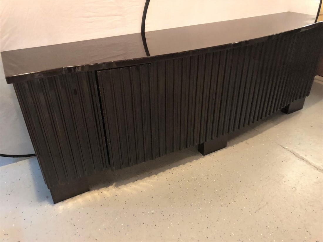 Palatial Pace Collection Wavy Front Mahogany Lacquered Credenza or Sideboard - 4