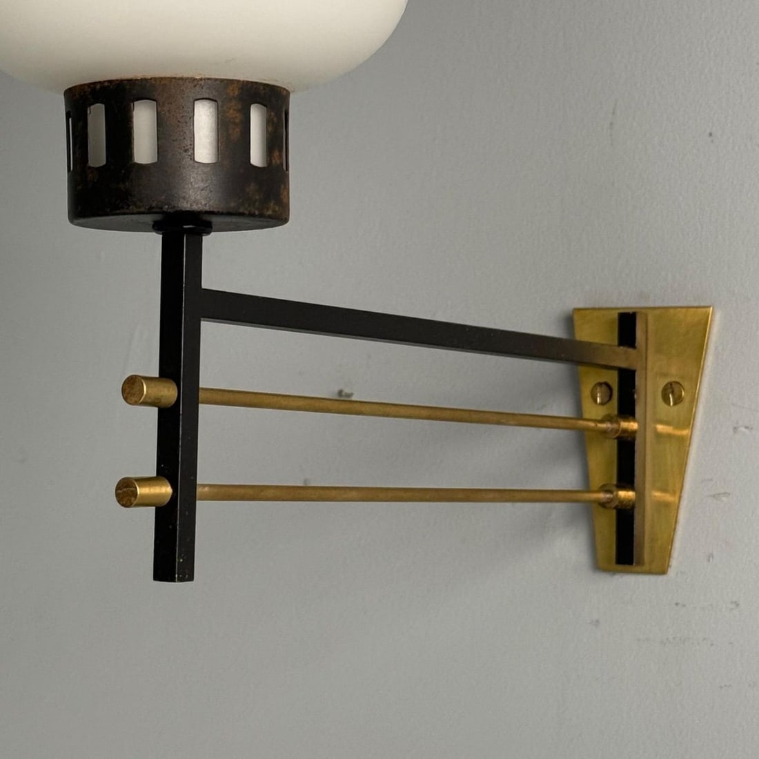 Italian Mid-Century Modern, Wall Sconces, Patinated Brass, Opaline Glass, 1950s - 8