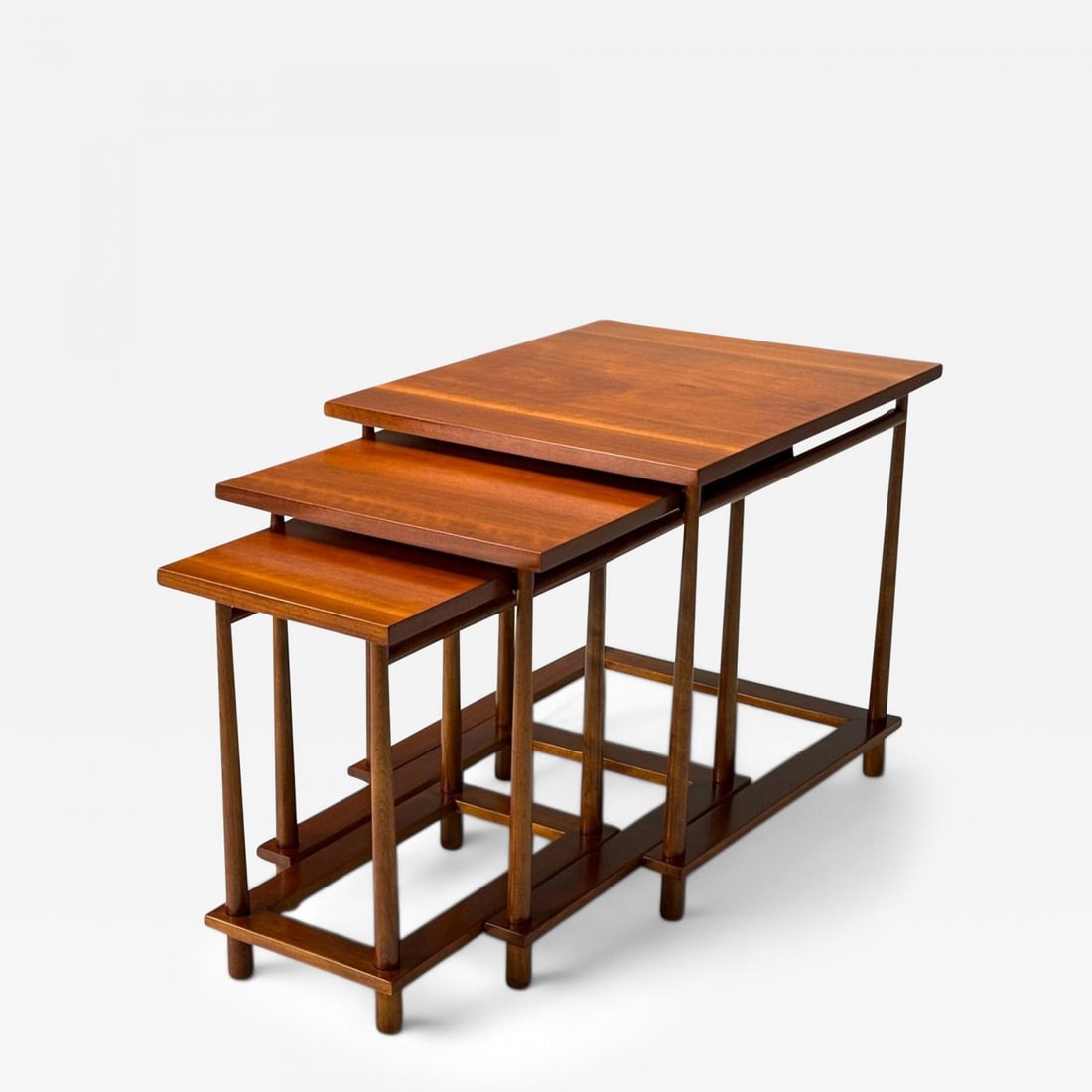 T.H. Robsjohn-Gibbings, Widdicomb, Mid-Century Modern Nesting Tables, USA, 1950s - 2