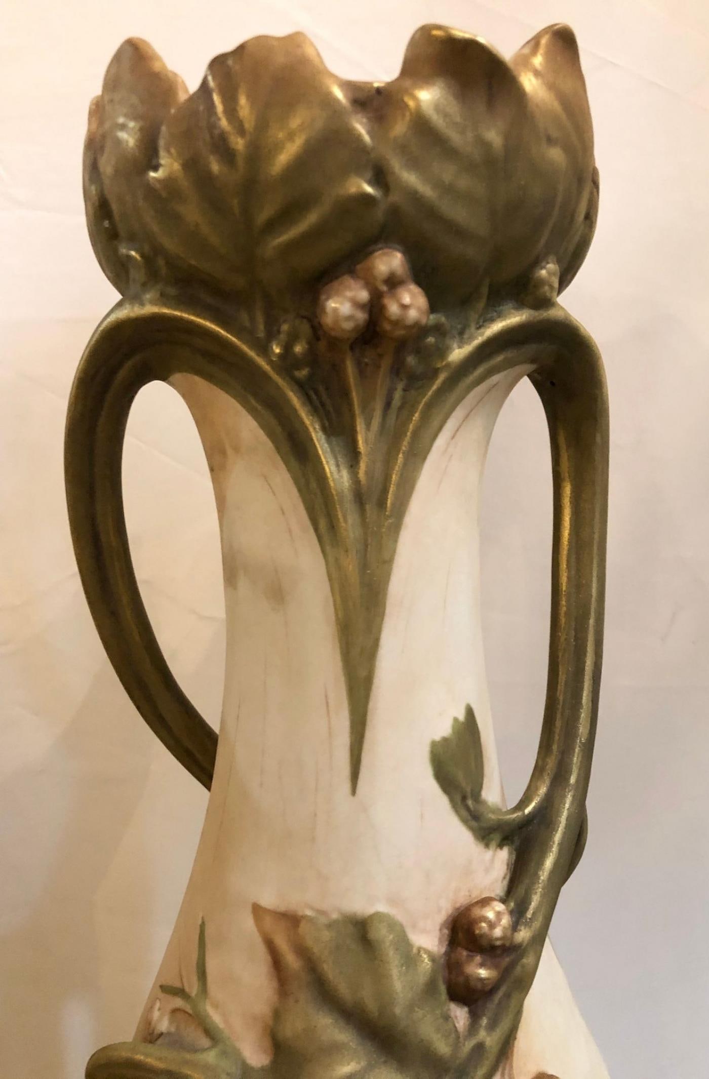 Pair of Royal Dux Flower Vases or Centerpieces, Art Nouveau Era - 5