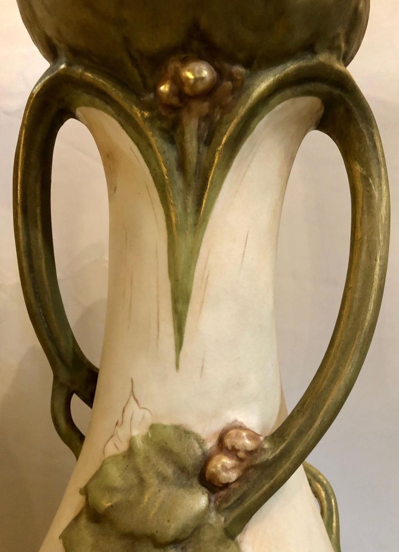 Pair of Royal Dux Flower Vases or Centerpieces, Art Nouveau Era - 7