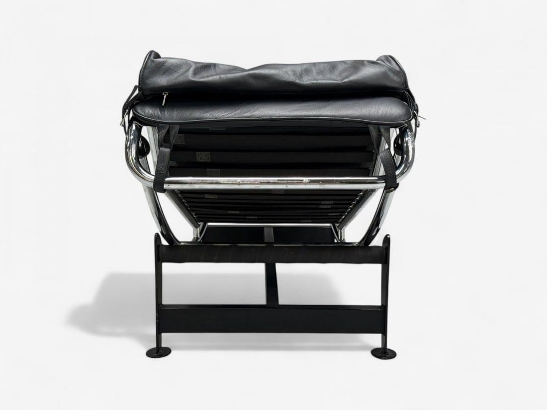 Le Corbusier Style, Mid-Century Modern, Black Leather, Chaise Lounge, 20th C. - 10