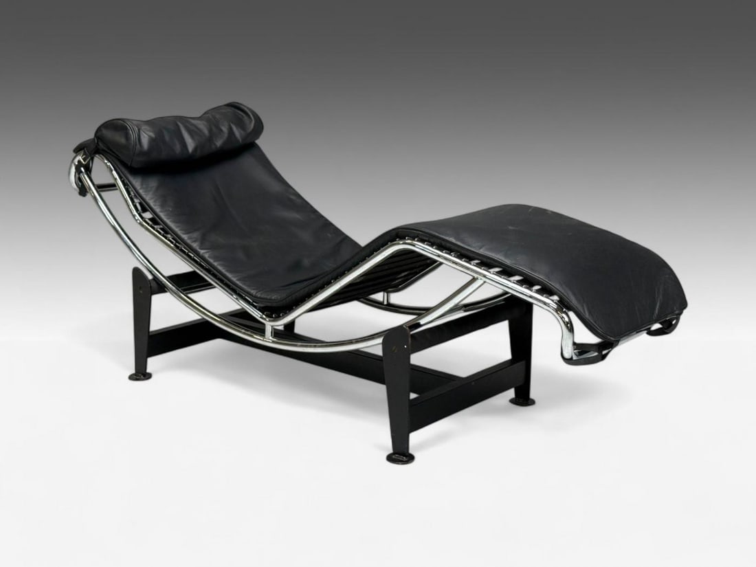 Le Corbusier Style, Mid-Century Modern, Black Leather, Chaise Lounge, 20th C. - 3