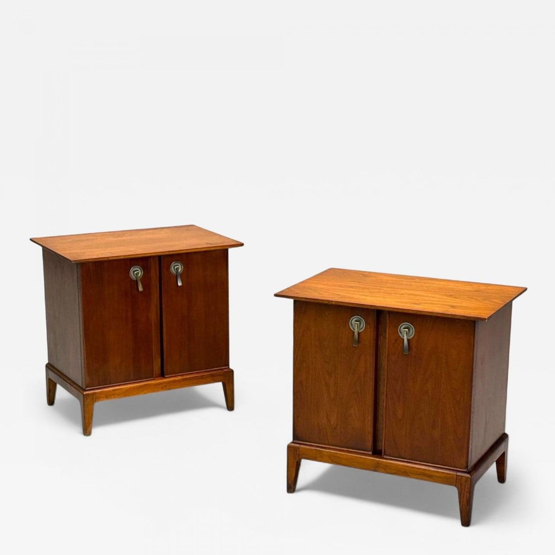 Maddox, Mid-Century Modern, Walnut, Stainless Steel, Nightstands, USA, 1960s - 2