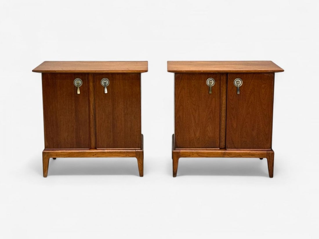 Maddox, Mid-Century Modern, Walnut, Stainless Steel, Nightstands, USA, 1960s - 4
