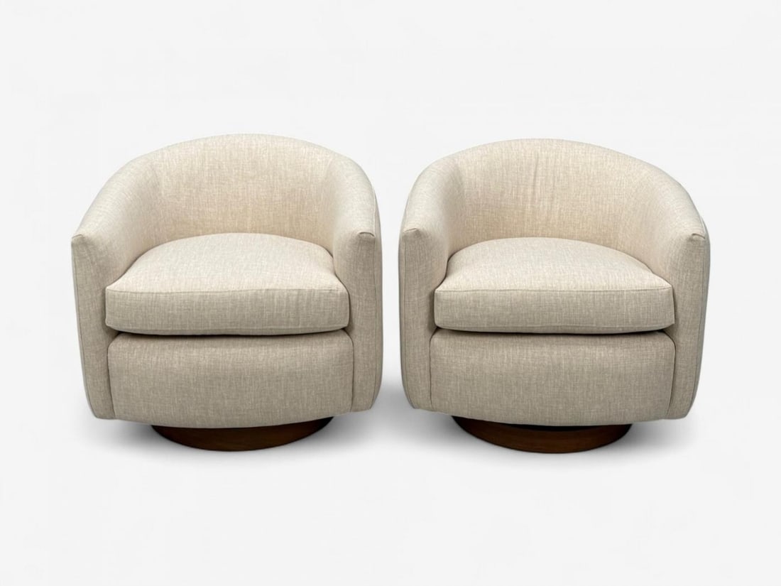 Milo Baughman, Beige Upholstery, Walnut, Tilt & Swivel Chairs, USA, 1970s - 4