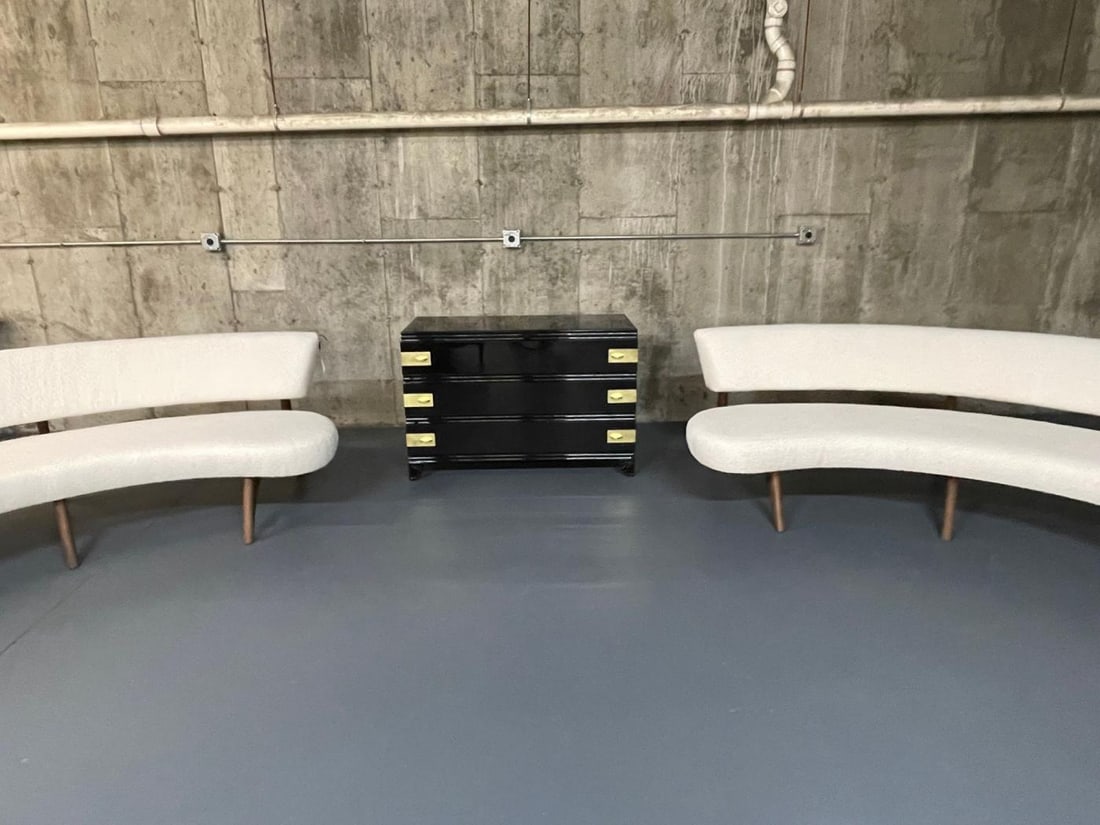 Black Lacquered Campaign Chest, Dresser or Commode, Hollywood Regency, Parzinger - 4