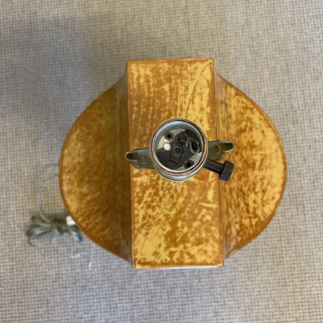 Pair Mid Century Modern Table Lamps, Goatskin and Lucite, Manner Karl Springer - 10