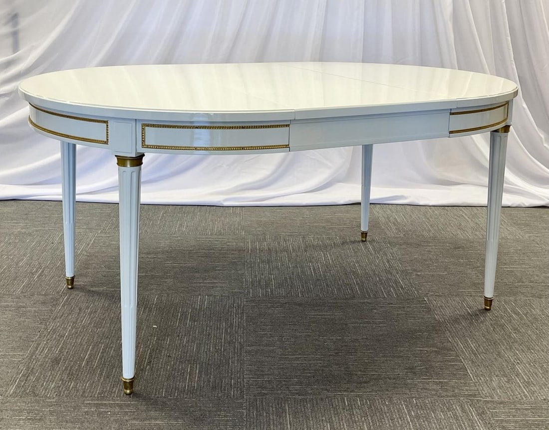 Hollywood Regency Louis XVI Style Dining Table, White Lacquer, Bronze - 11