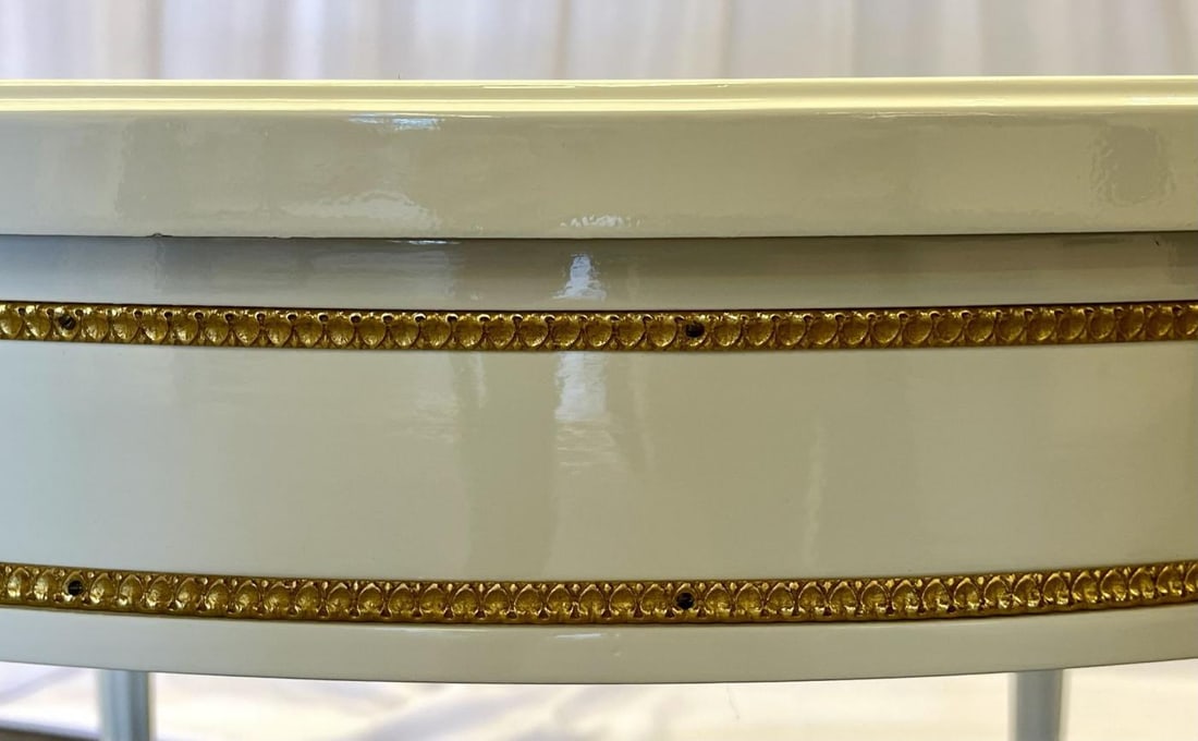 Hollywood Regency Louis XVI Style Dining Table, White Lacquer, Bronze - 13