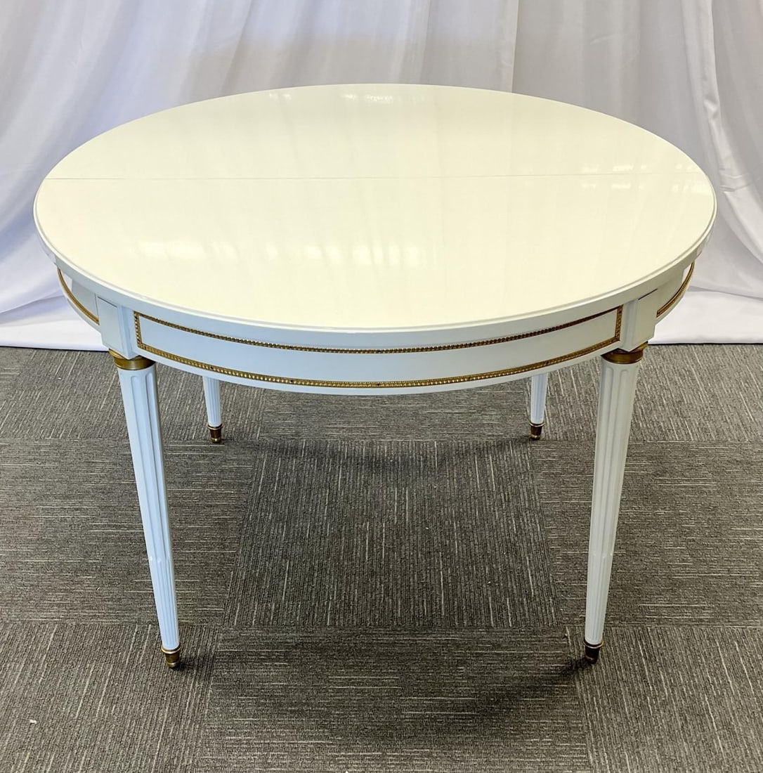 Hollywood Regency Louis XVI Style Dining Table, White Lacquer, Bronze - 5