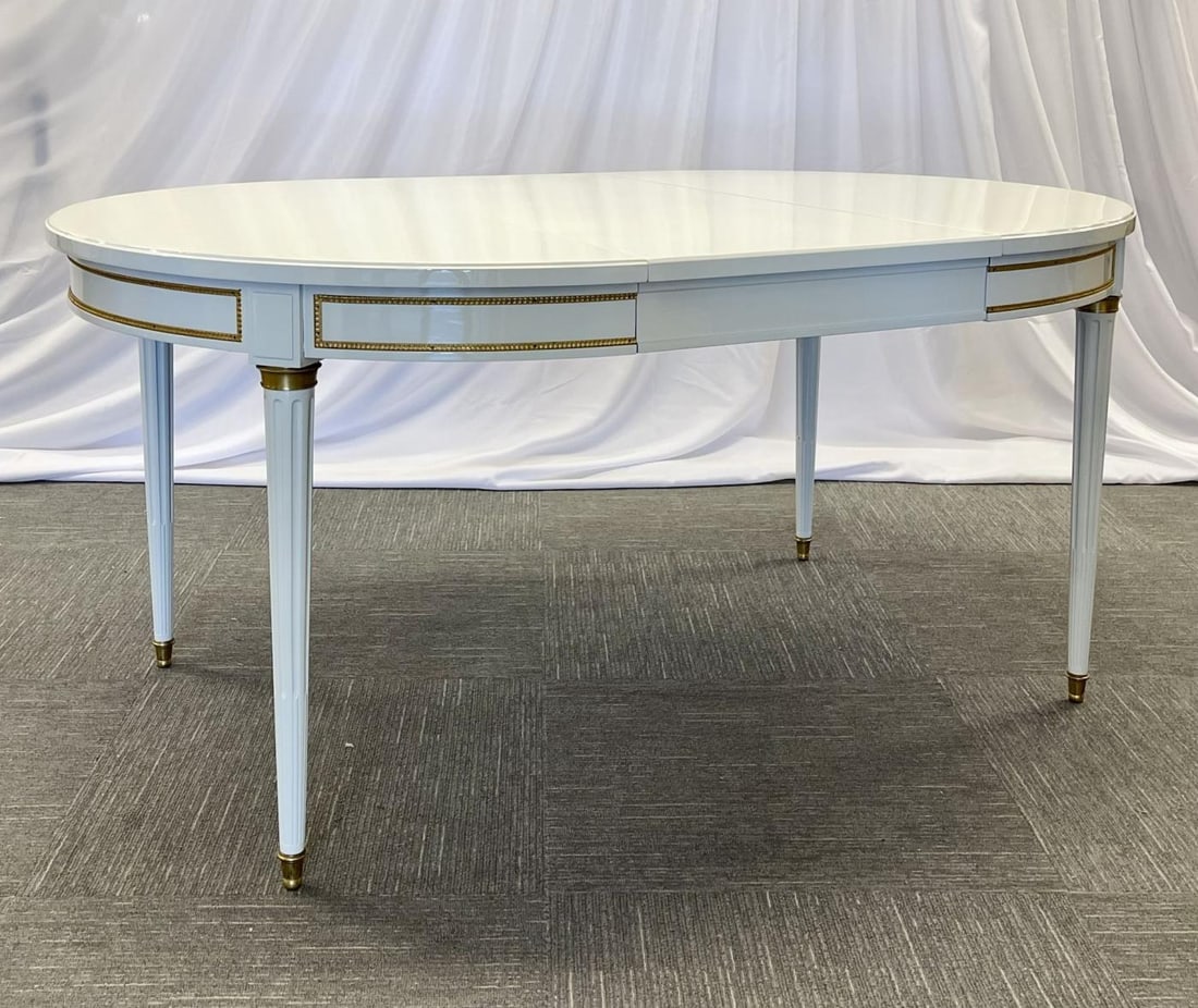 Hollywood Regency Louis XVI Style Dining Table, White Lacquer, Bronze - 8