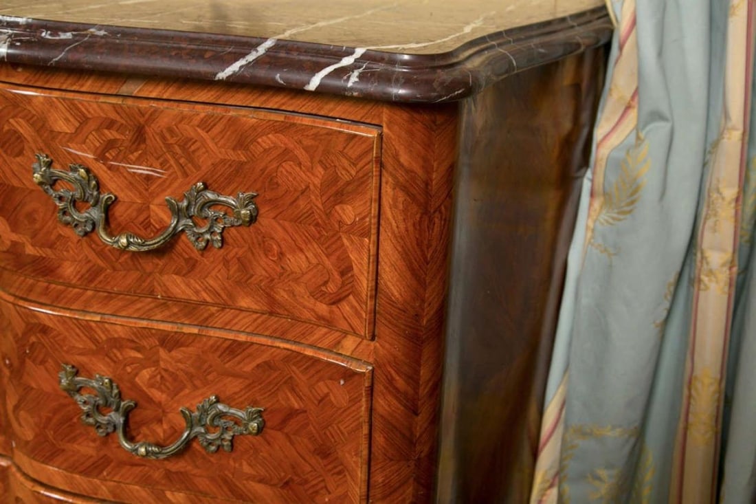 French Louis XV Style Tulipwood, Marble, Commode / Chest, France, 1930s - 4