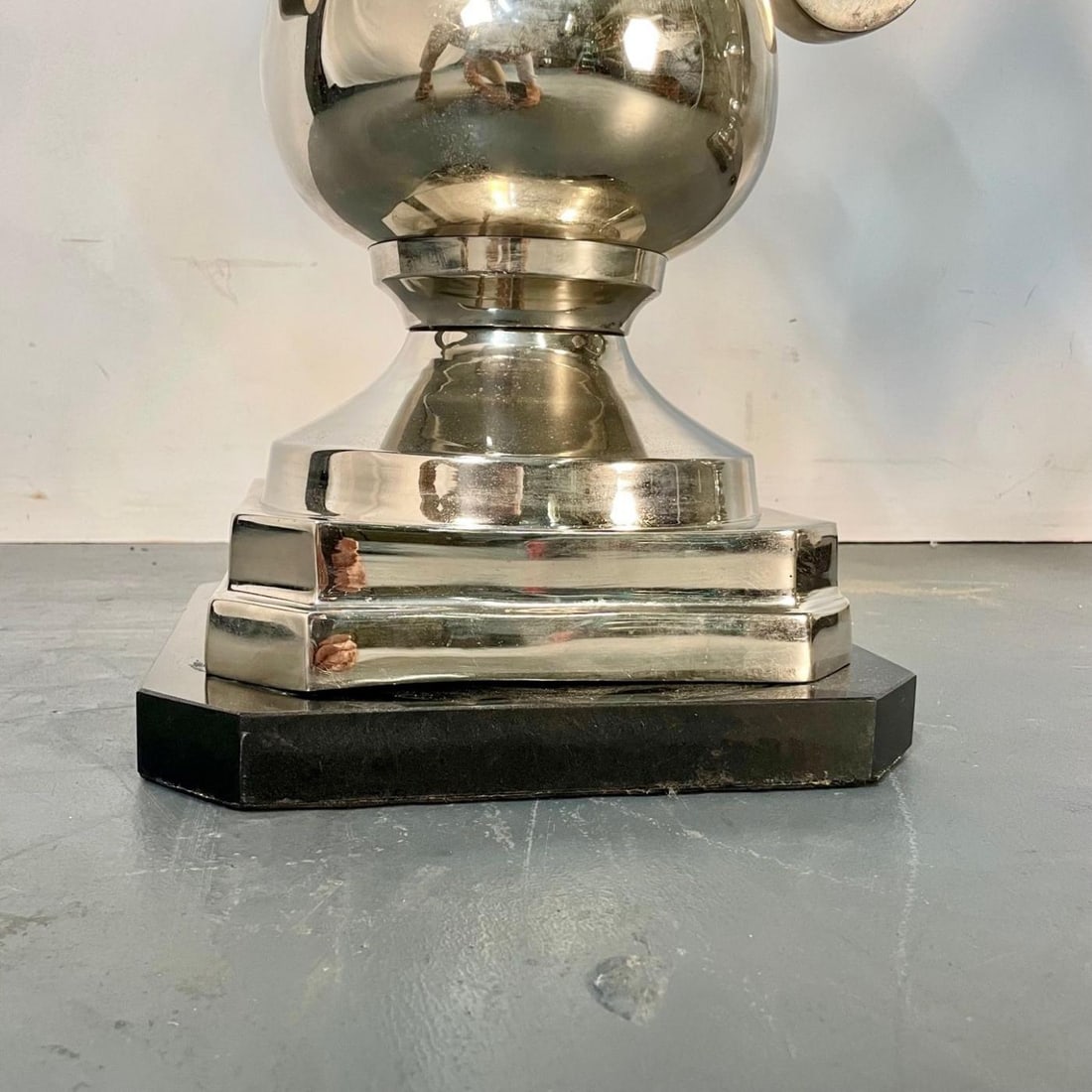 Pair of Hollywood Regency Polished Nickel Table Lamps, Large Urns - 11