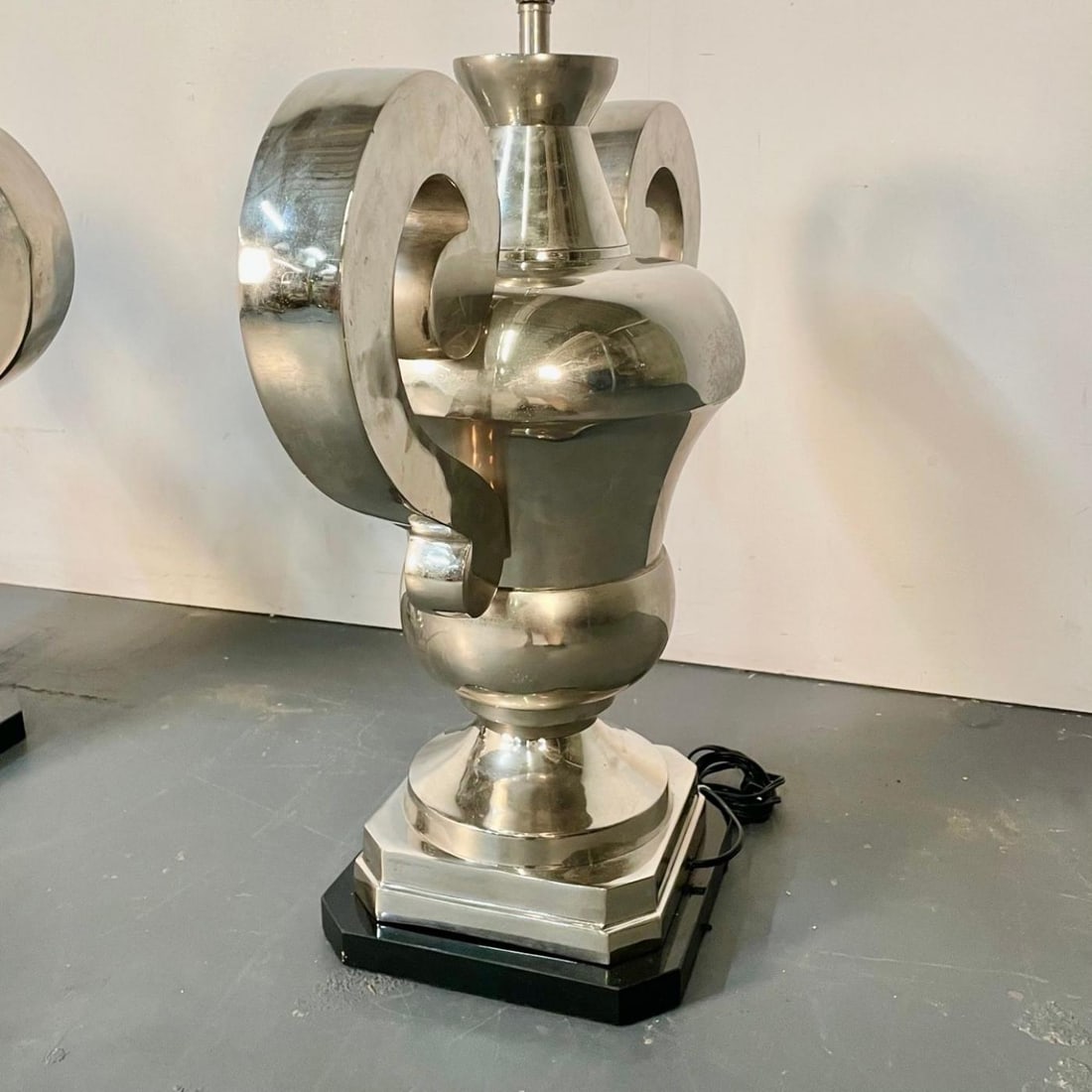 Pair of Hollywood Regency Polished Nickel Table Lamps, Large Urns - 9