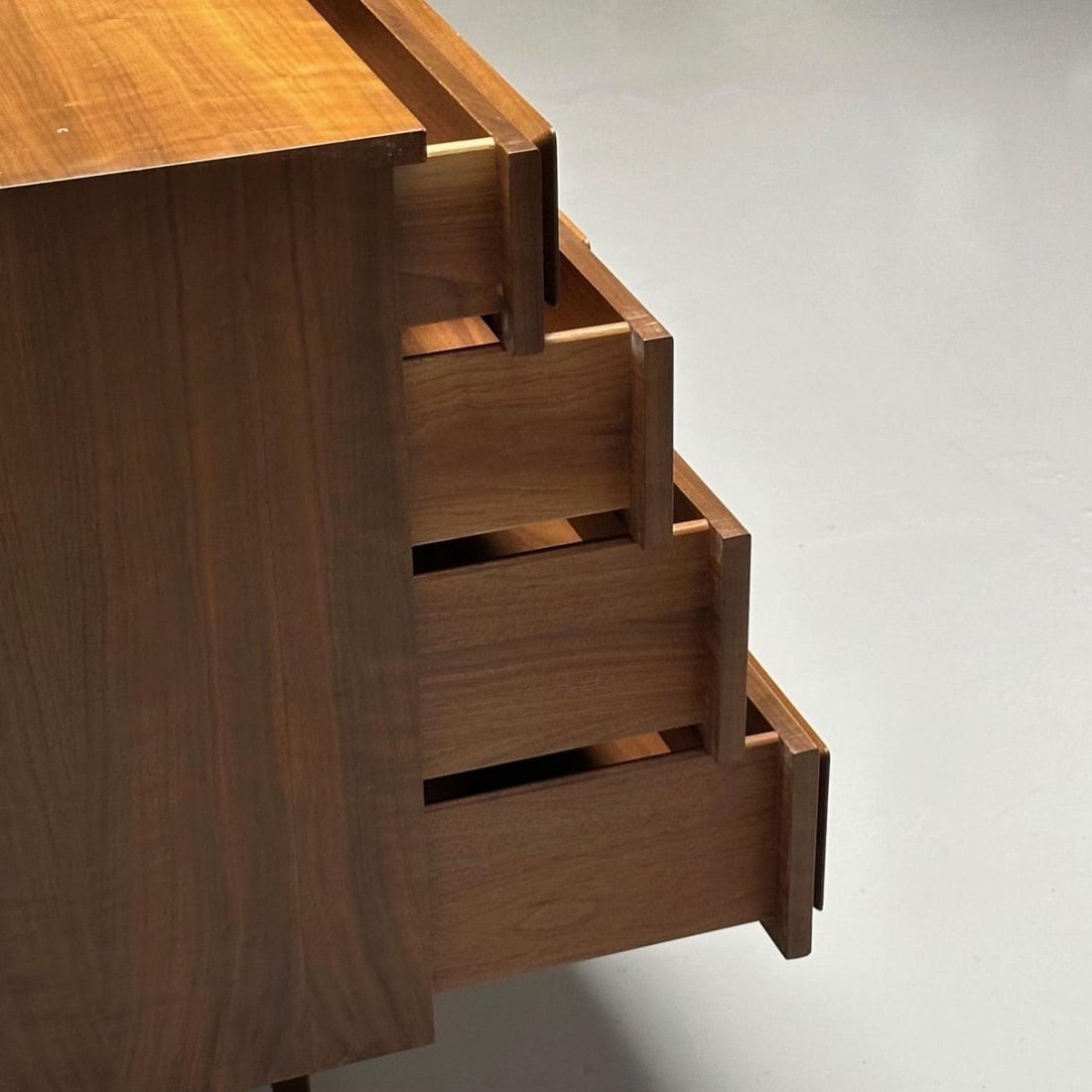 Gio Ponti, Singer & Sons, Italian Mid-Century Modern, Sculptural Dresser, Walnut - 12