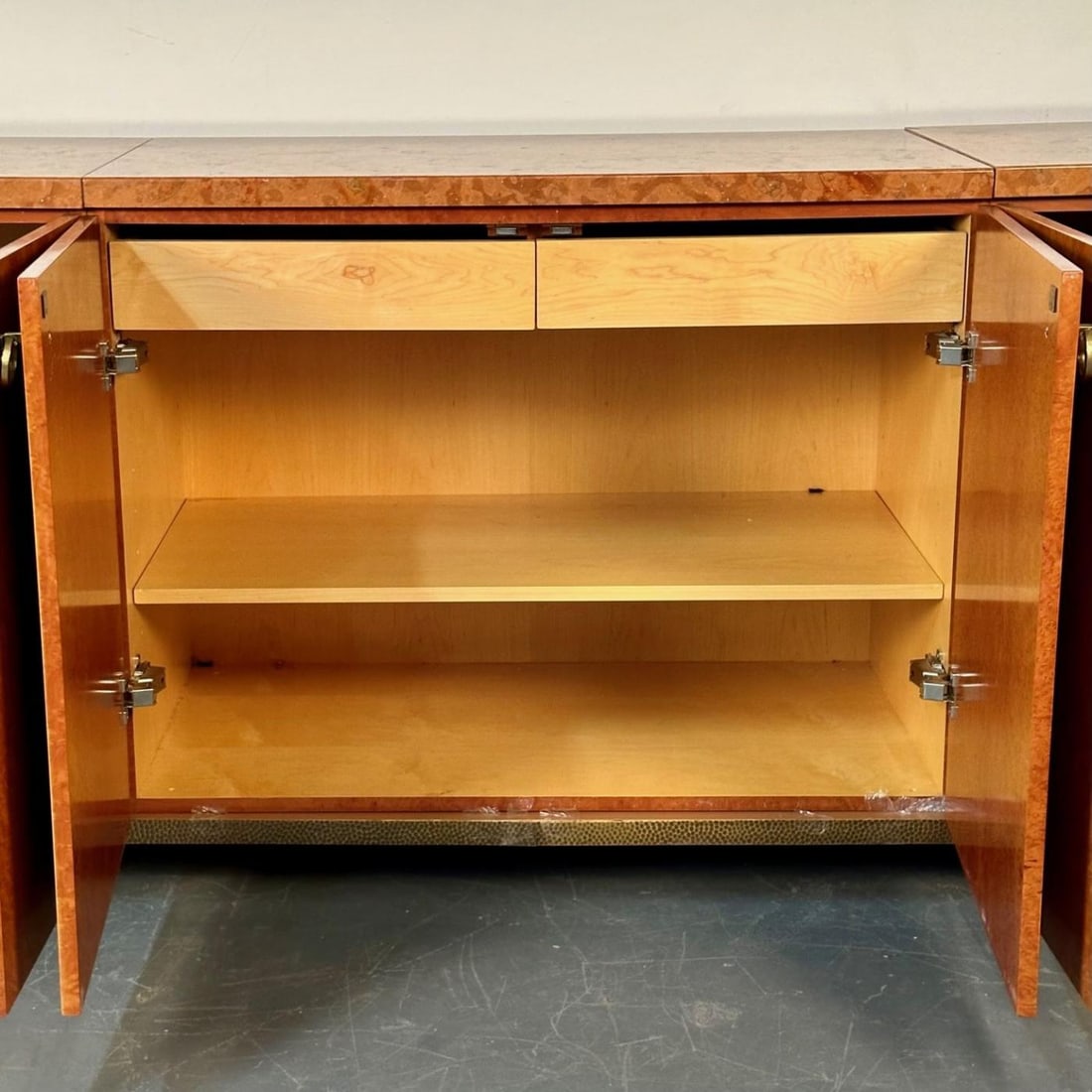 Peter Marino Modern Sideboard or Cabinet in Maple, Marble and Brass, Monumental - 10