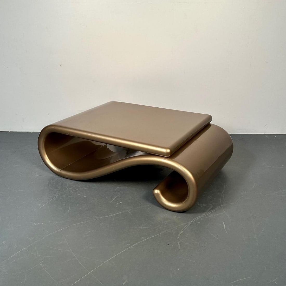 Mid-Century Modern Organic Coffee Cocktail Table Gold Metallic Fiberglass 1980s - 3