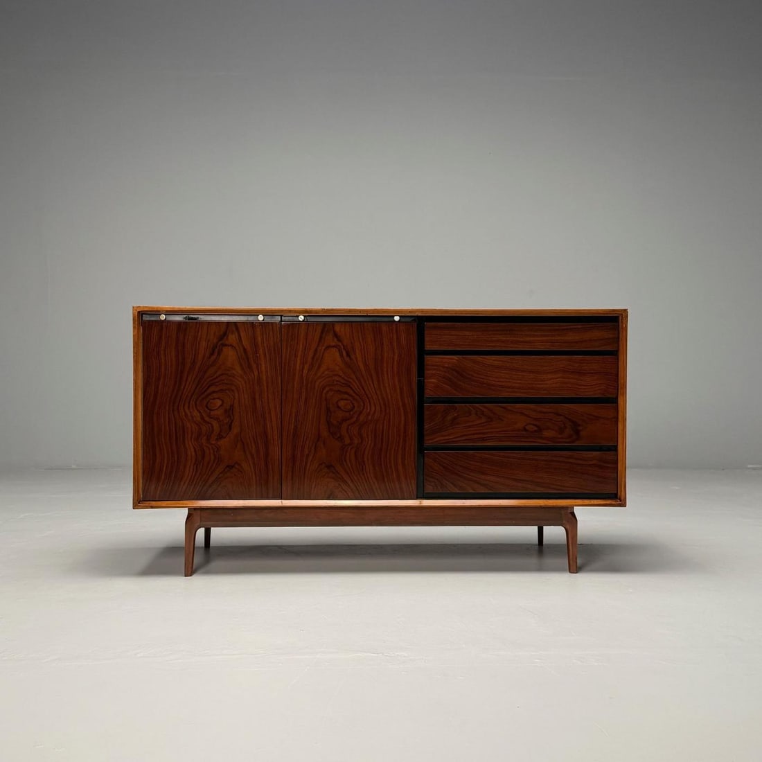 American Mid-Century Modern, Dresser, Rosewood, Walnut, United States, 1950s - 6