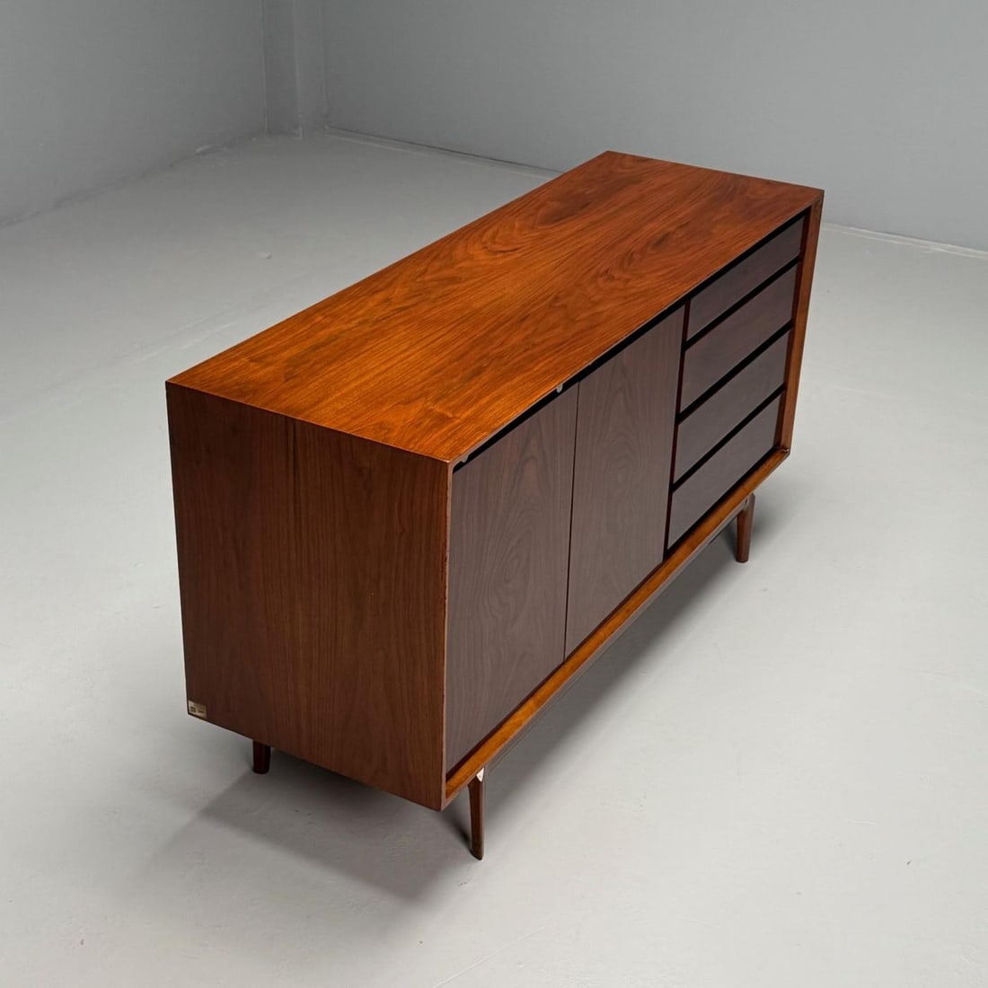 American Mid-Century Modern, Dresser, Rosewood, Walnut, United States, 1950s - 8