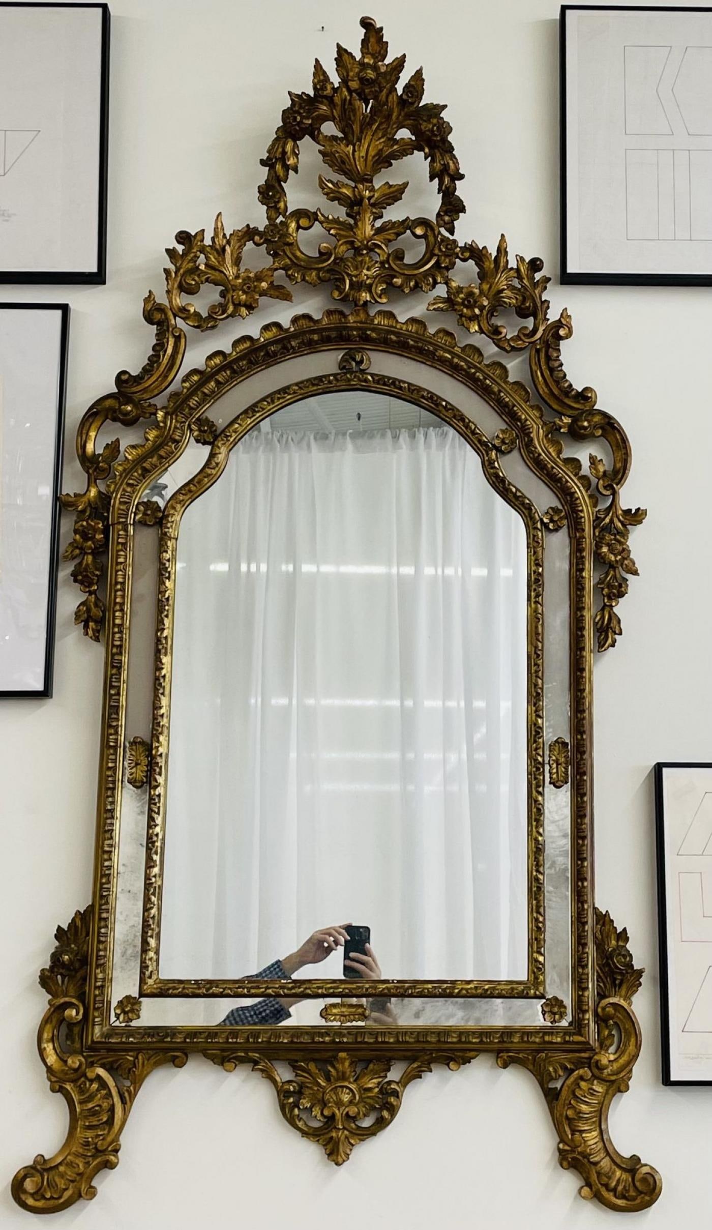 An Italian Gilt Wood Wall, Console or Pier Mirror - 6