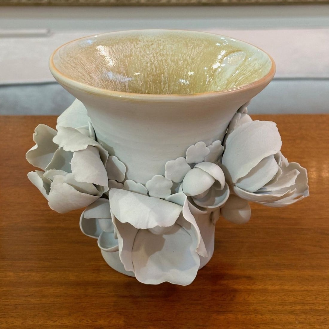 Chala Toprak, Contemporary, Modern Sculpture, Flower Vase, Porcelain, 2023 - 6