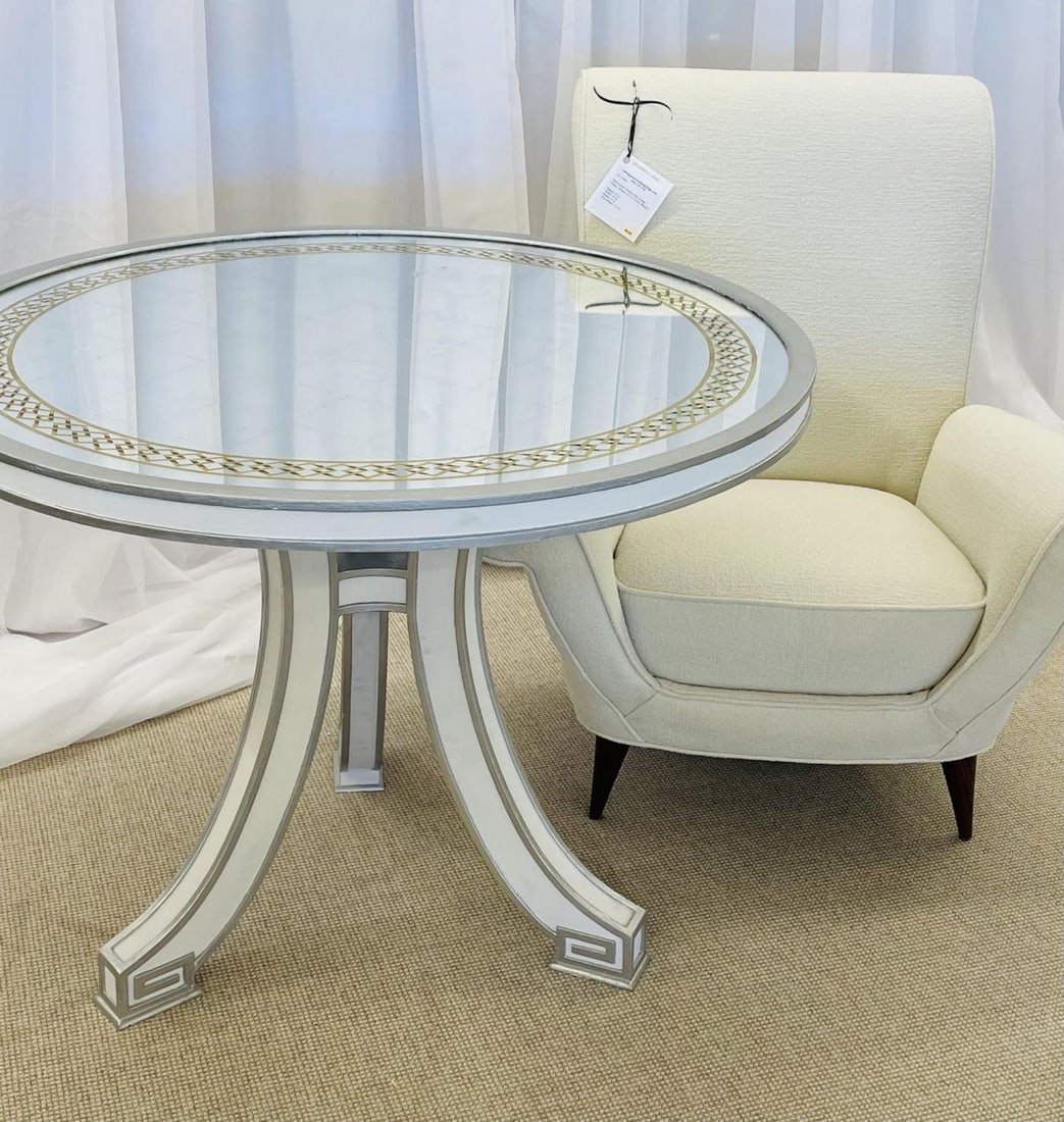 Pair of Hollywood Regency Églomisé Top Painted Side, End or Centre Tables - 3