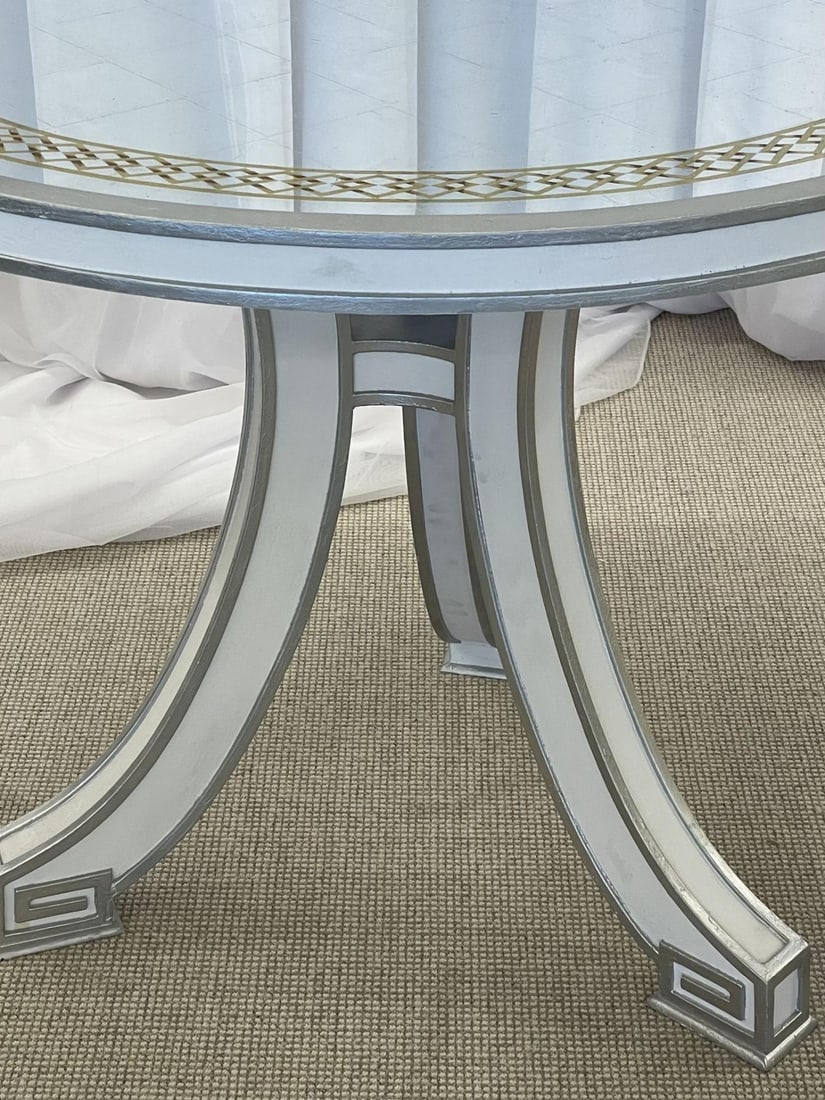 Pair of Hollywood Regency Églomisé Top Painted Side, End or Centre Tables - 5
