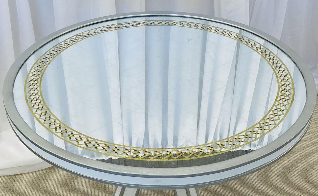 Pair of Hollywood Regency Églomisé Top Painted Side, End or Centre Tables - 7